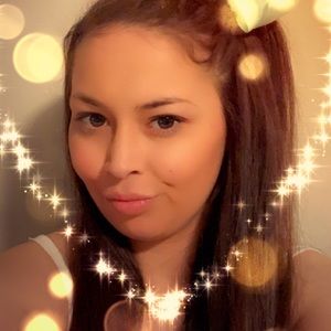 Meet your Posher, Marisa